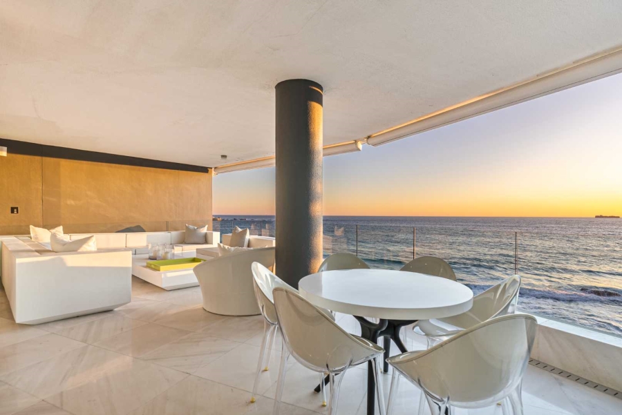 4 Bedroom Property for Sale in Clifton Western Cape